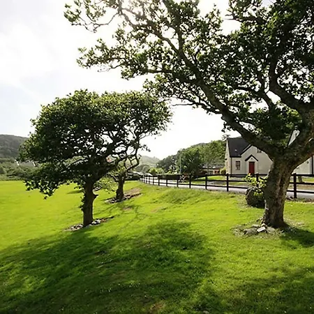 93 Glen * Clifden